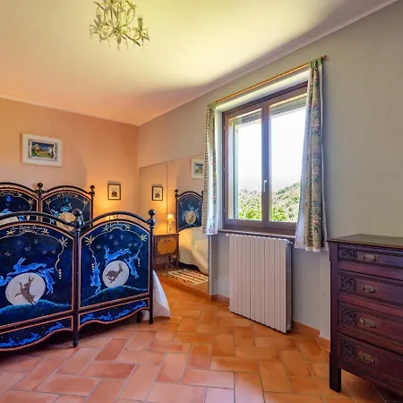 Locazione Turistica La Lepre Danzante Benevello